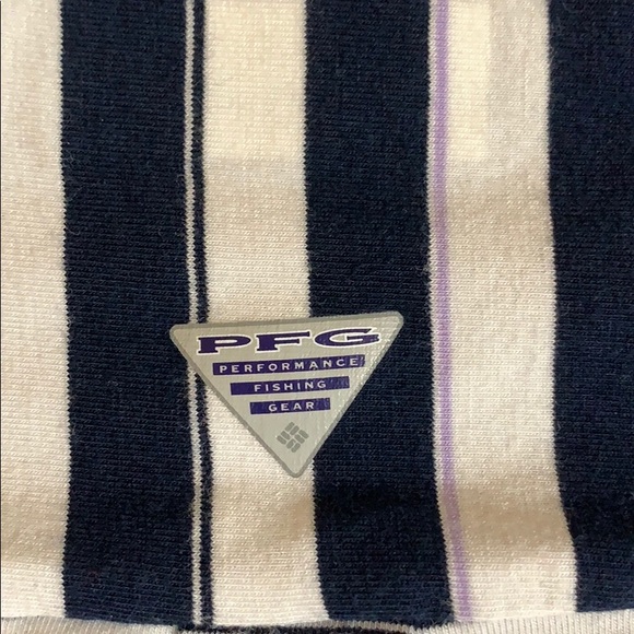 🛍 Columbia Navy/White Stripped Blouse 💙 - Picture 8 of 8